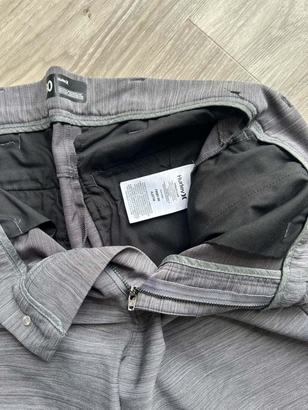 Hurley | Walkshorts Series w/ Nike Dri-FIT (Size 30" Waist) - Picture 9 of 10